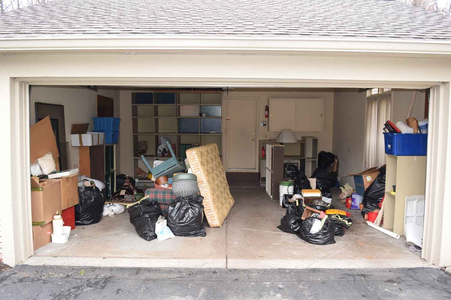 Garage-clean-out-Bloomfield-Hills-before